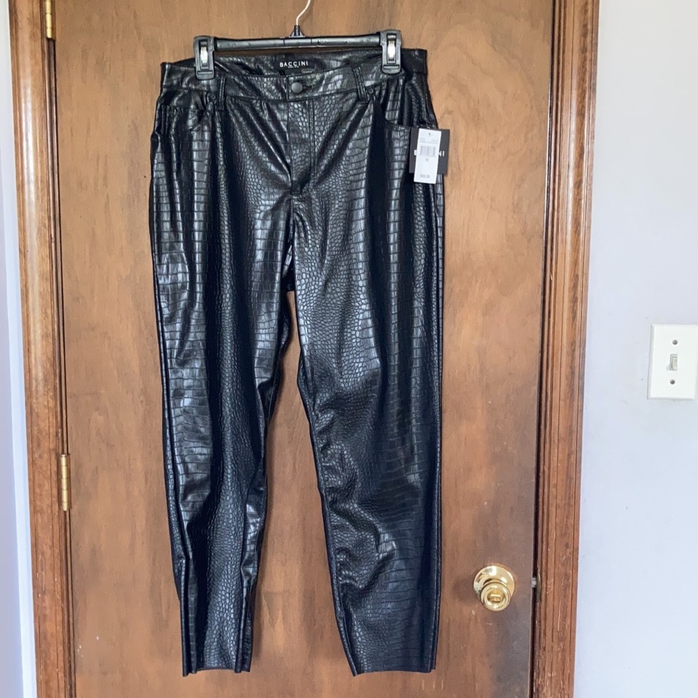 Baccini embossed black beauty pant faux crocodile animal print 12 - Picture 13 of 17